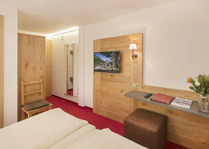 בית הארחה Annex Antika